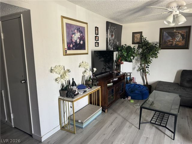 2901 Caney Street, North Las Vegas, NV 89030