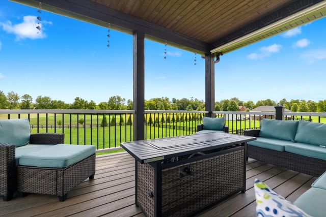 76 Woodspoint Drive, Lancaster, KY 40444