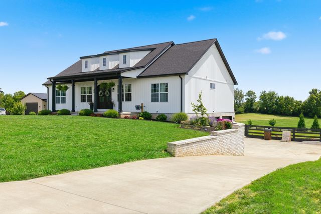 76 Woodspoint Drive, Lancaster, KY 40444