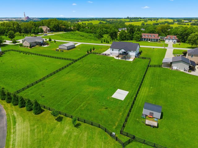 76 Woodspoint Drive, Lancaster, KY 40444