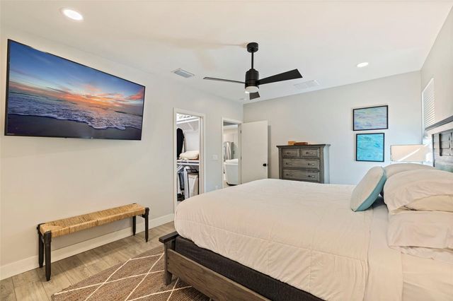 5322 NEWTON AVENUE S, Gulfport, FL 33707