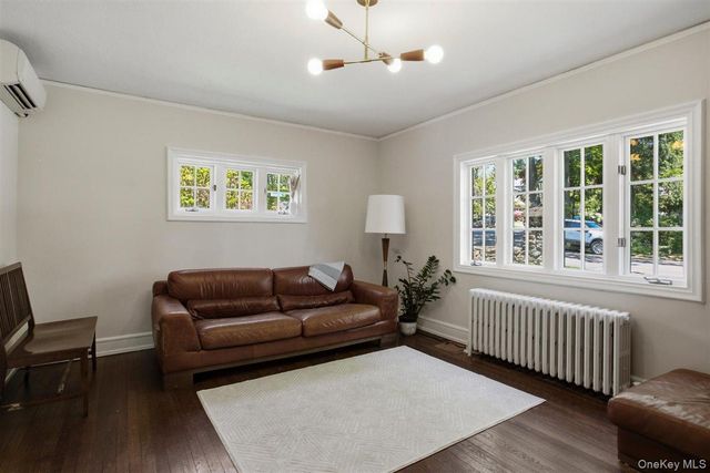 1 Aviemore Drive, New Rochelle, NY 10804
