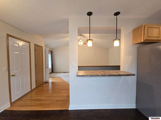 7433 S 16th Street, Lincoln, NE 68512