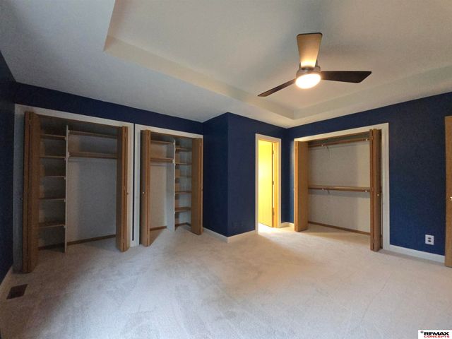 7433 S 16th Street, Lincoln, NE 68512