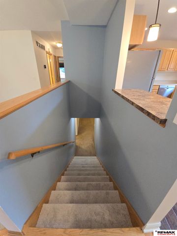 7433 S 16th Street, Lincoln, NE 68512
