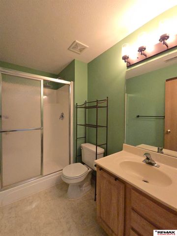 7433 S 16th Street, Lincoln, NE 68512