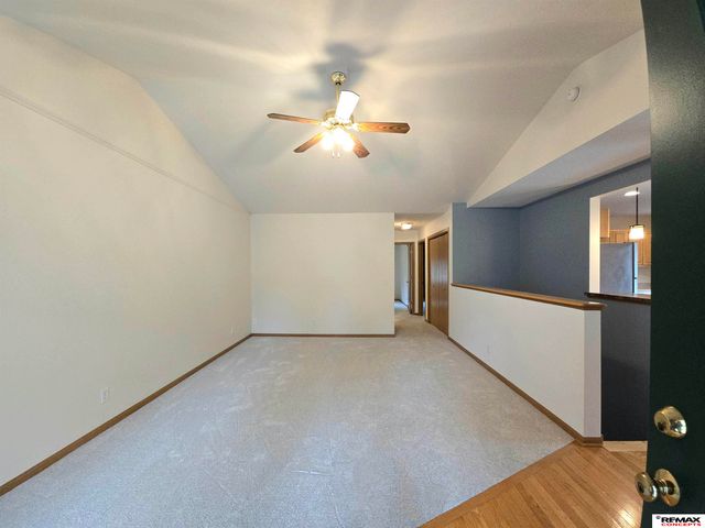 7433 S 16th Street, Lincoln, NE 68512