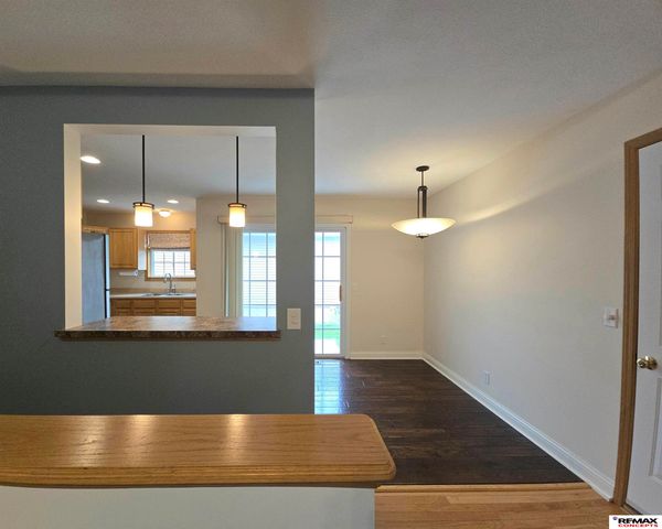 7433 S 16th Street, Lincoln, NE 68512