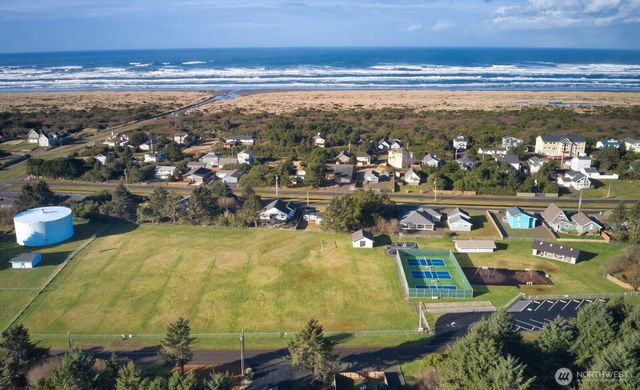 436 Orion Avenue SW, Ocean Shores, WA 98569