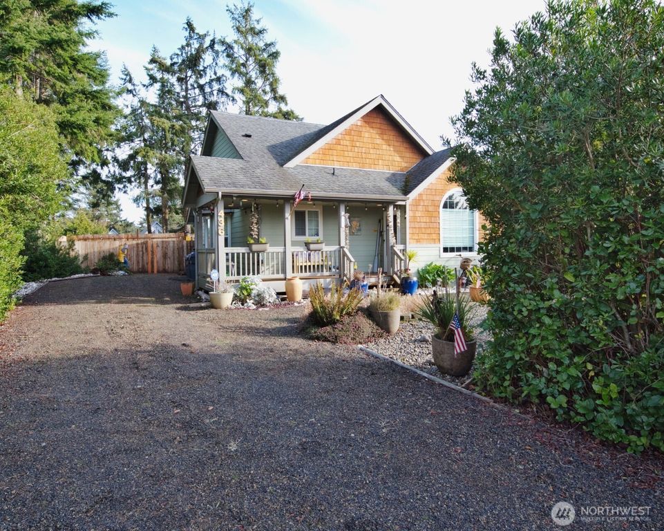 436 Orion Avenue SW, Ocean Shores, WA 98569