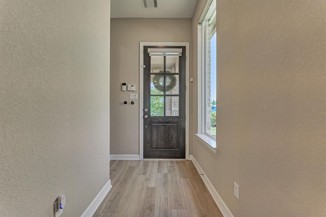 384 Mallorn Lane, Montgomery, TX 77316