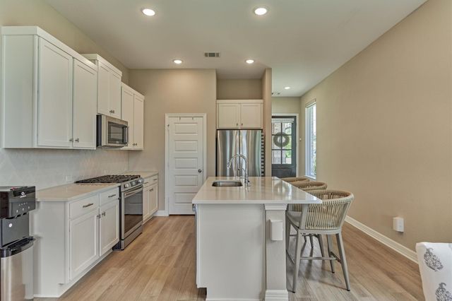 384 Mallorn Lane, Montgomery, TX 77316