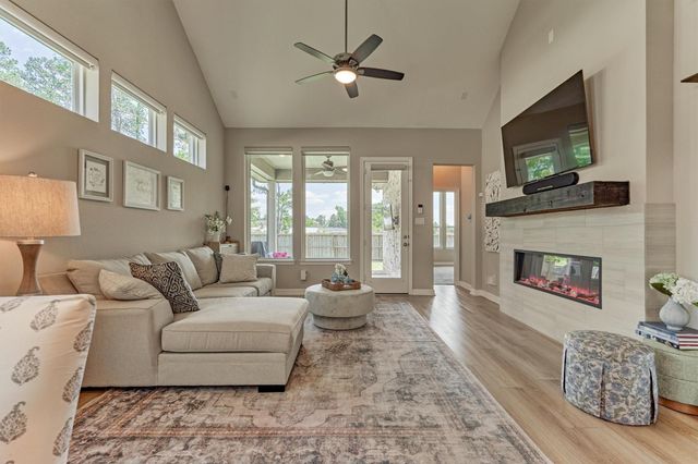 384 Mallorn Lane, Montgomery, TX 77316
