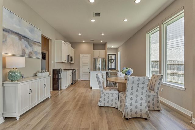 384 Mallorn Lane, Montgomery, TX 77316
