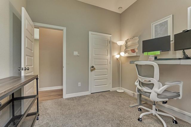 384 Mallorn Lane, Montgomery, TX 77316
