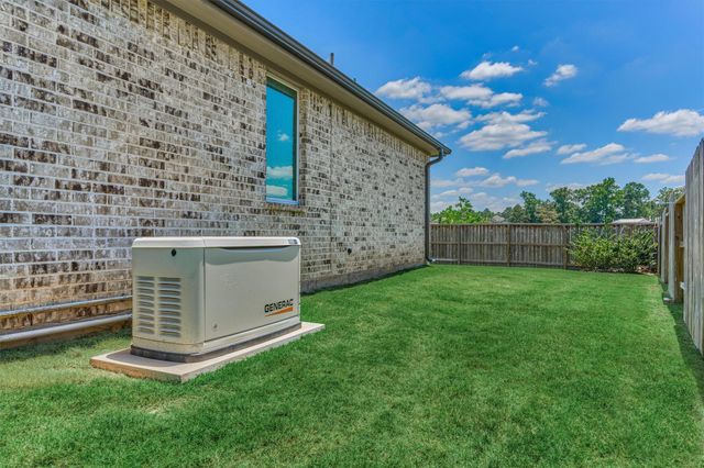 384 Mallorn Lane, Montgomery, TX 77316