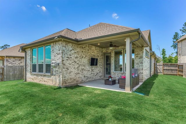 384 Mallorn Lane, Montgomery, TX 77316