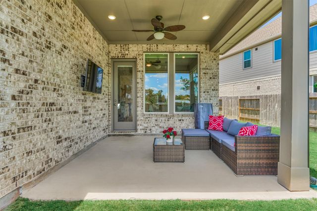 384 Mallorn Lane, Montgomery, TX 77316