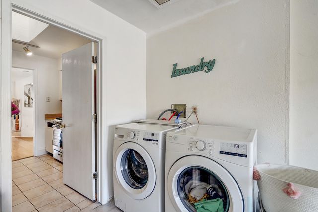 661 Stallion Road SE, Rio Rancho, NM 87124