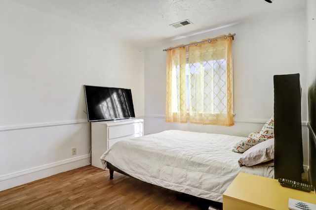 661 Stallion Road SE, Rio Rancho, NM 87124