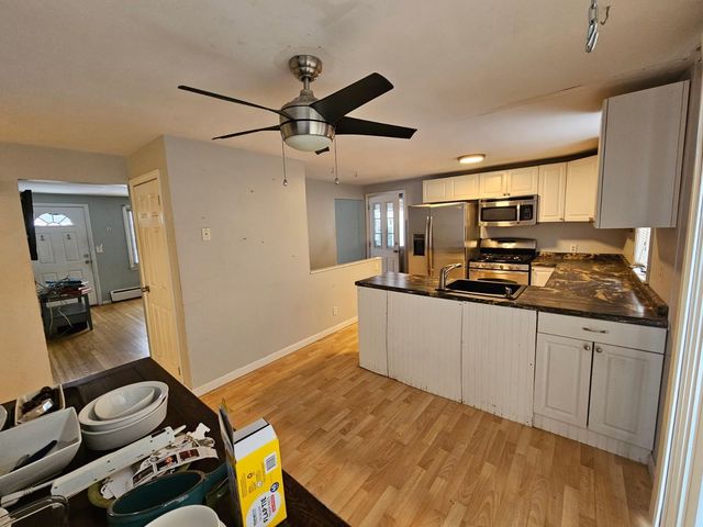 27 Gamache Street, Manchester, NH 03102