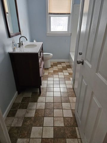 27 Gamache Street, Manchester, NH 03102