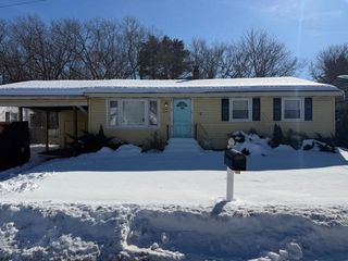 27 Gamache Street, Manchester, NH 03102