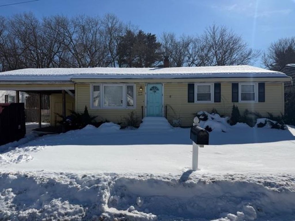 27 Gamache Street, Manchester, NH 03102