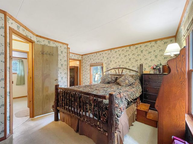 68 Frontage Road, Highgate, VT 05459