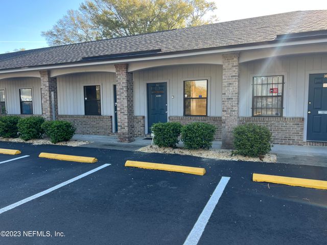 550 N BALMORAL Circle, Jacksonville, FL 32218