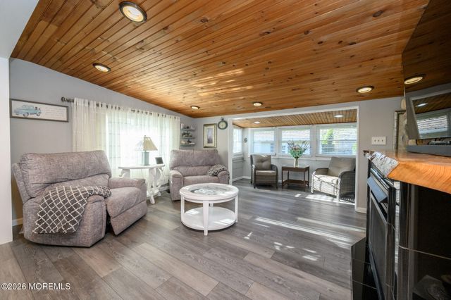 293 Louis Avenue, Bayville, NJ 08721