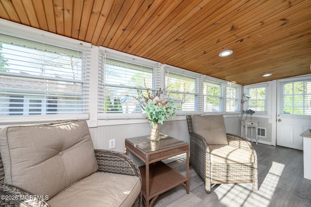 293 Louis Avenue, Bayville, NJ 08721