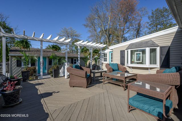 293 Louis Avenue, Bayville, NJ 08721