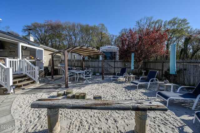 293 Louis Avenue, Bayville, NJ 08721