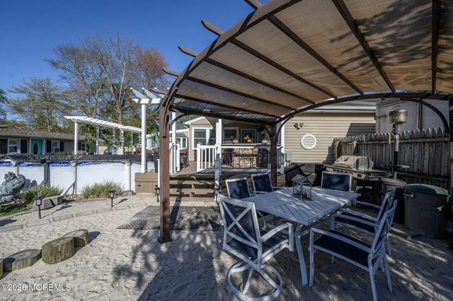 293 Louis Avenue, Bayville, NJ 08721