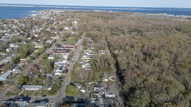 293 Louis Avenue, Bayville, NJ 08721