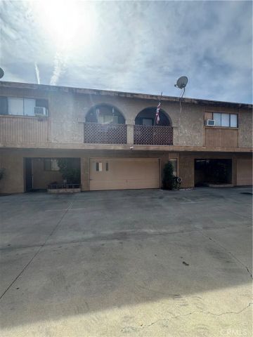 15005 Indiana 5, Paramount, CA 90723