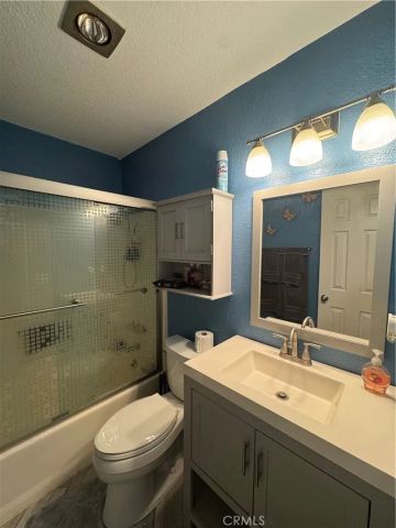 15005 Indiana 5, Paramount, CA 90723