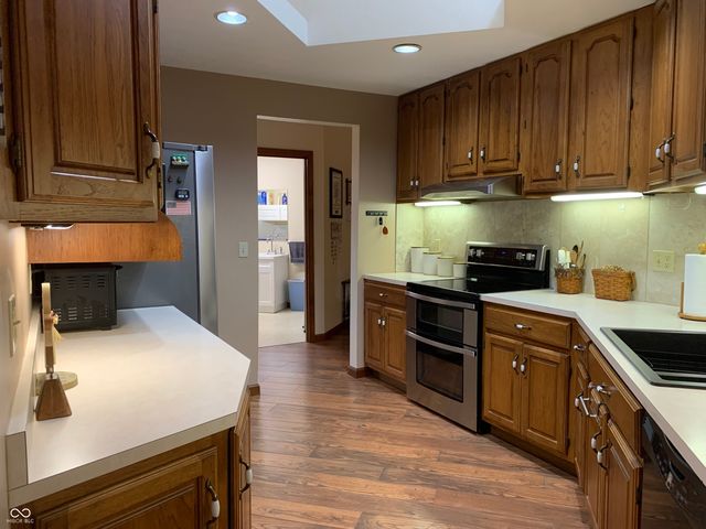 112 Cardinal Drive E, Seymour, IN 47274