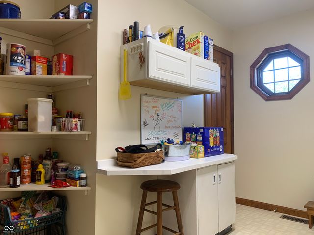 112 Cardinal Drive E, Seymour, IN 47274