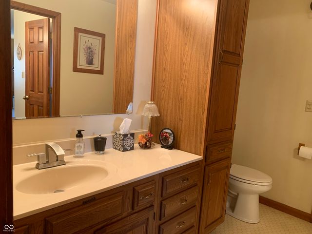 112 Cardinal Drive E, Seymour, IN 47274