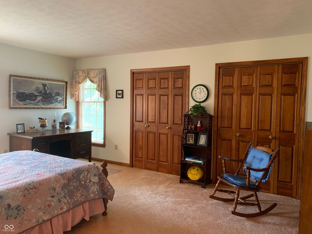 112 Cardinal Drive E, Seymour, IN 47274