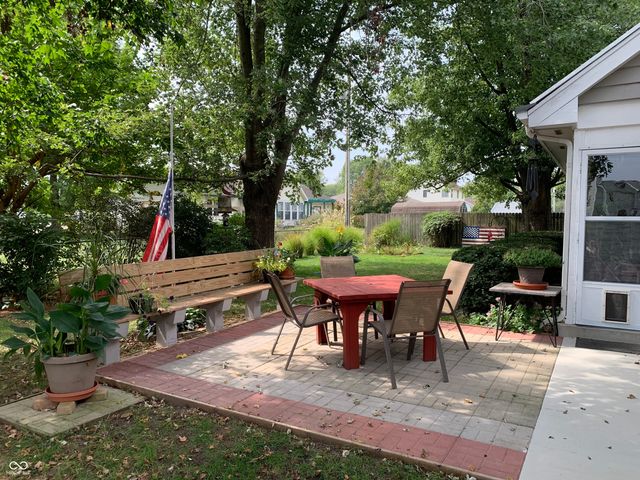 112 Cardinal Drive E, Seymour, IN 47274