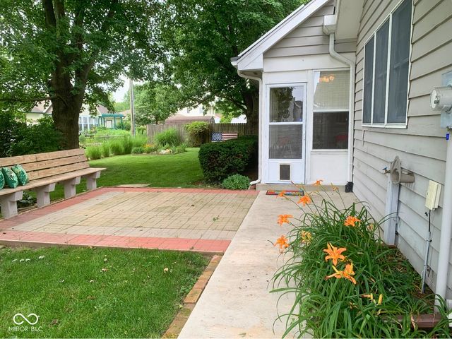 112 Cardinal Drive E, Seymour, IN 47274