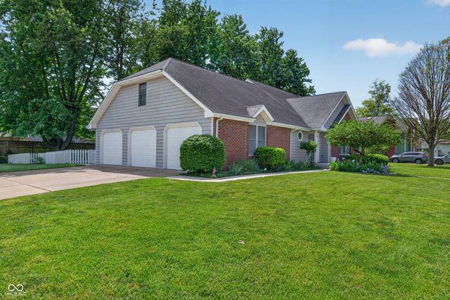 112 Cardinal Drive E, Seymour, IN 47274