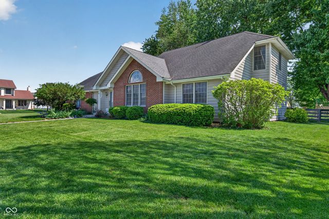 112 Cardinal Drive E, Seymour, IN 47274
