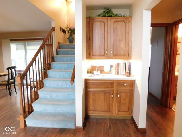 112 Cardinal Drive E, Seymour, IN 47274