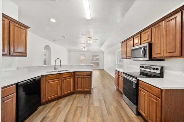 4406 Fox Meadows Lane, Mansfield, TX 76063