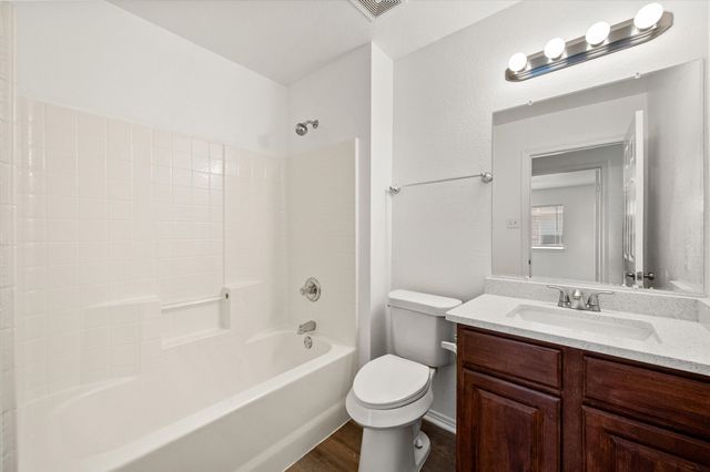 4406 Fox Meadows Lane, Mansfield, TX 76063