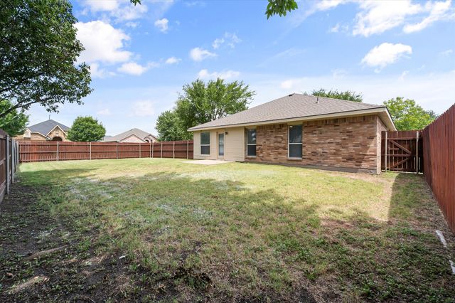 4406 Fox Meadows Lane, Mansfield, TX 76063